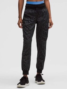 Lululemon Dance Studio Mid-Rise Jogger Full Length Leopard Warp Black Multi